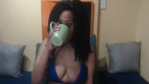 assseductress43 online show from July 26, 7:15 am