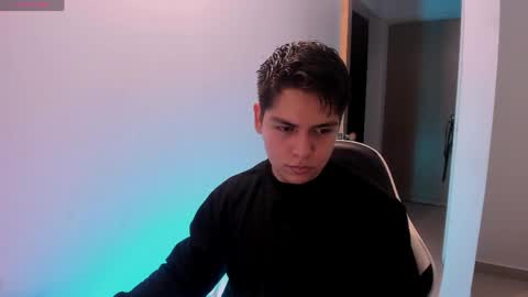 Snapshot of asta_kuro chatting on May 20, 4:51 am Asta Kuno online show from May 20, 4:51 am