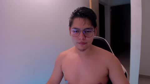 Snapshot of asta_kuro chatting on June 13, 10:35 am Asta Kuno online show from June 13, 10:35 am
