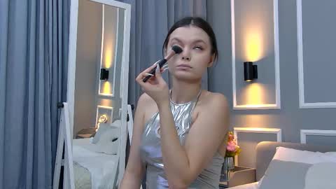 Aster Quinn online show from February 5, 3:49 pm