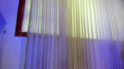 Snapshot of astra_glow chatting on April 17, 12:30 pm Astra Glows Cam online show from April 17, 12:30 pm