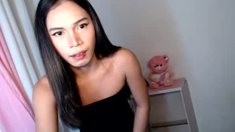 Snapshot of astraea_xxx chatting on July 19, 10:57 pm Anna online show from July 19, 10:57 pm