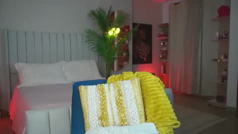 Snapshot of astrea_1 chatting on September 24, 12:14 am Astrea online show from September 24, 12:14 am