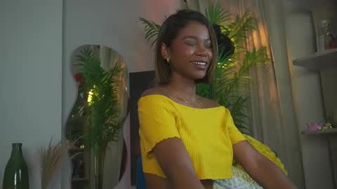 Snapshot of astrea_1 chatting on October 10, 4:33 am Astrea online show from October 10, 4:33 am