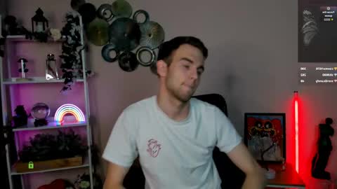 astren online show from April 28, 6:13 pm