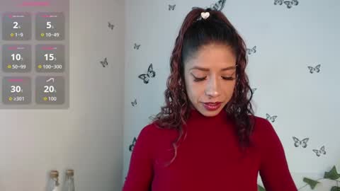 Snapshot of astrid_miller_1 chatting on June 14, 12:52 am Astrid online show from June 14, 12:52 am