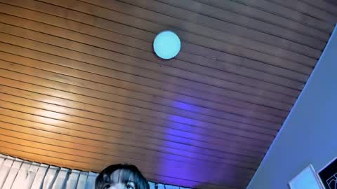 astrid_velle online show from May 27, 1:57 am