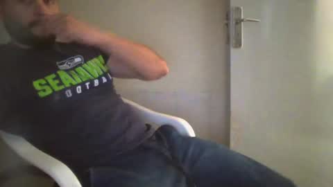 Snapshot of astro_boy_01 chatting on December 14, 7:57 pm astro_boy_01 online show from December 14, 7:57 pm