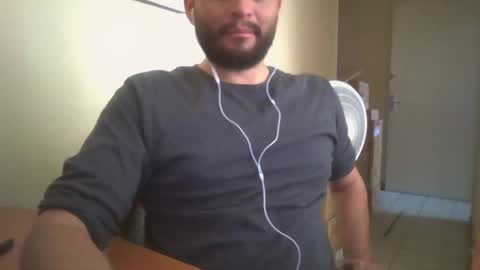 Snapshot of astro_boy_01 chatting on December 18, 9:18 pm astro_boy_01 online show from December 18, 9:18 pm