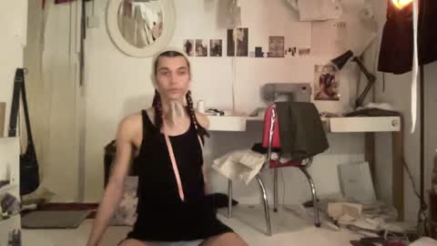 Astro Doll online show from December 18, 8:14 pm