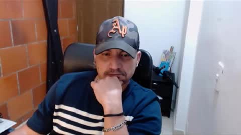 Snapshot of astton_nick chatting on January 30, 9:04 am Nick Astton online show from January 30, 9:04 am