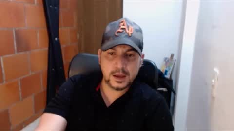 Snapshot of astton_nick chatting on February 27, 3:36 am Nick Astton online show from February 27, 3:36 am