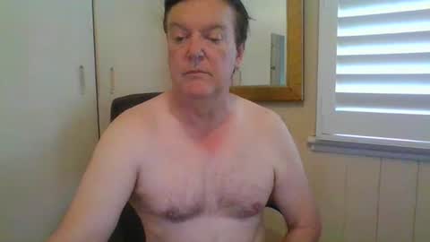 Snapshot of astute008 chatting on November 29, 12:35 am astute008 online show from November 29, 12:35 am