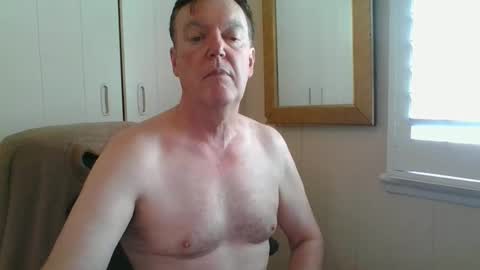 Snapshot of astute008 chatting on March 3, 12:50 am astute008 online show from March 3, 12:50 am