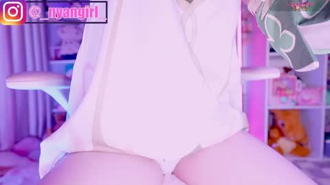 Snapshot of asuka_langleysoryu chatting on May 23, 10:58 pm Bonnie online show from May 23, 10:58 pm