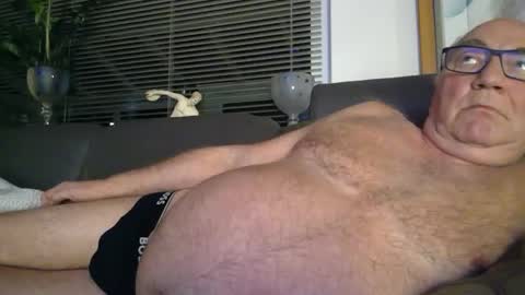 asusandy online show from January 7, 9:57 pm