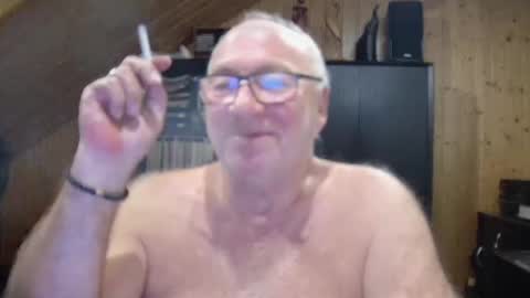 asusandy online show from November 9, 1:15 am