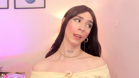 Snapshot of ataraxia_x_ chatting on November 27, 7:54 am ataraxia_x_ online show from November 27, 7:54 am