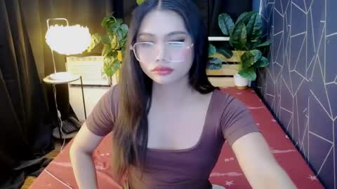 Snapshot of atashakendall chatting on April 21, 4:12 pm atashakendall online show from April 21, 4:12 pm
