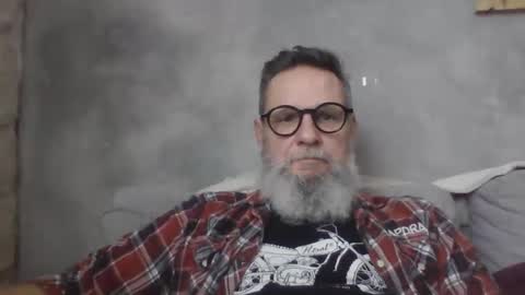 Snapshot of atatanka chatting on December 19, 1:07 pm atatanka online show from December 19, 1:07 pm