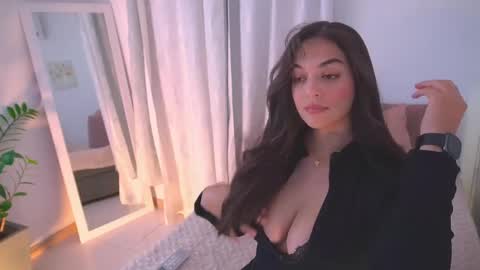 Snapshot of atena676 chatting on May 11, 1:22 am atena676 online show from May 11, 1:22 am