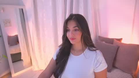 Snapshot of atena676 chatting on June 21, 2:36 am atena676 online show from June 21, 2:36 am