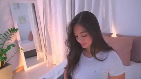 Snapshot of atena676 chatting on July 17, 3:46 am atena676 online show from July 17, 3:46 am