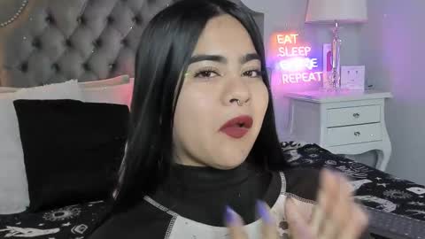 Snapshot of atena_hill chatting on November 29, 12:41 pm Athena online show from November 29, 12:41 pm