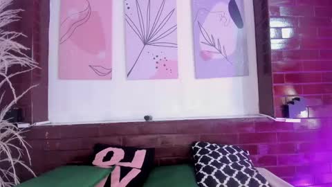 Snapshot of atenajb chatting on June 3, 11:46 am ATENA online show from June 3, 11:46 am