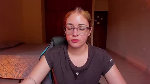 atenas online show from February 22, 6:30 pm