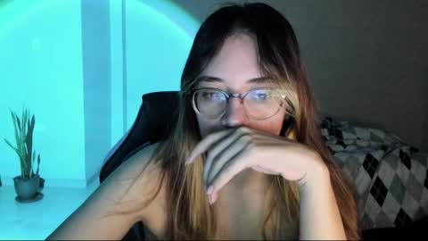 atenas online show from November 19, 9:31 am