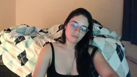 Snapshot of atenas__05 chatting on May 29, 9:29 am atenas online show from May 29, 9:29 am