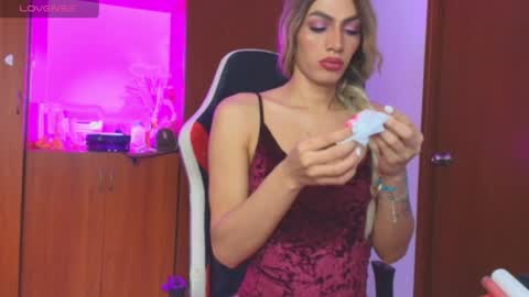 atenea_fit online show from May 6, 4:12 pm