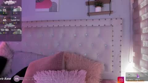 Snapshot of atenea_klett_ chatting on May 11, 4:04 pm ATENEA online show from May 11, 4:04 pm