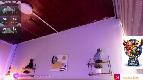 Snapshot of atenea_klett_ chatting on June 15, 1:35 pm ATENEA online show from June 15, 1:35 pm