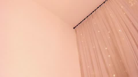 Snapshot of atenea_lux chatting on June 10, 6:56 am atenea lux online show from June 10, 6:56 am