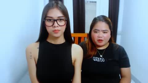 Snapshot of athenaheart chatting on August 10, 1:31 am Ady online show from August 10, 1:31 am