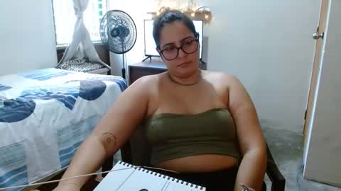 Snapshot of athenasbae chatting on February 23, 10:07 pm Steph online show from February 23, 10:07 pm
