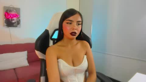 Snapshot of atheneaa_as chatting on June 2, 8:55 pm atheneaa_as online show from June 2, 8:55 pm