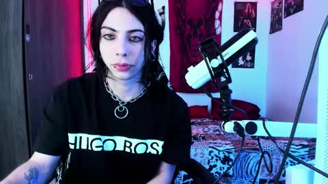 athenauwu online show from October 2, 6:31 am