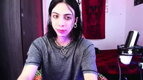 Snapshot of atheneoo_ chatting on February 12, 5:46 am athenauwu online show from February 12, 5:46 am