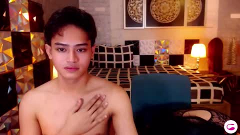 athisamoore online show from November 24, 6:46 am