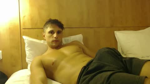 Snapshot of athleteguy55555 chatting on October 17, 7:49 pm tommycb55555 online show from October 17, 7:49 pm