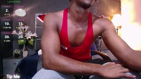 Snapshot of athleticbig_cock chatting on December 23, 1:47 am ATHLETIC COCK online show from December 23, 1:47 am