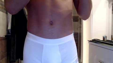 Snapshot of athleticloganx chatting on December 6, 1:00 pm AthleticLoganX online show from December 6, 1:00 pm