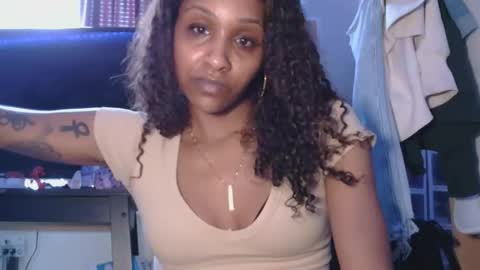 AtirahCali online show from April 28, 10:37 pm