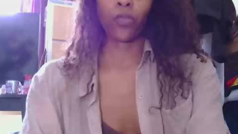 Snapshot of atirahcali chatting on May 3, 3:07 pm AtirahCali online show from May 3, 3:07 pm