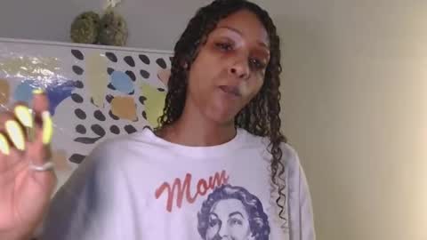 Snapshot of atirahcali chatting on May 9, 2:22 pm AtirahCali online show from May 9, 2:22 pm