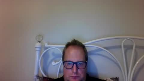 Snapshot of atlanas29 chatting on June 4, 12:49 am yoursissy online show from June 4, 12:49 am