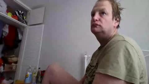 Snapshot of atlanas29 chatting on July 3, 11:49 am yoursissy online show from July 3, 11:49 am